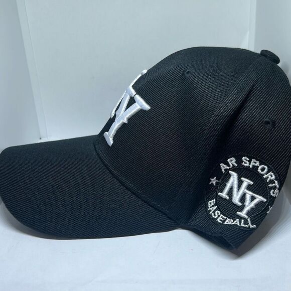 🧢 Black Baseball Cap with White “NY” Embroidery – Adjustable 🧢 - Picture 2 of 5